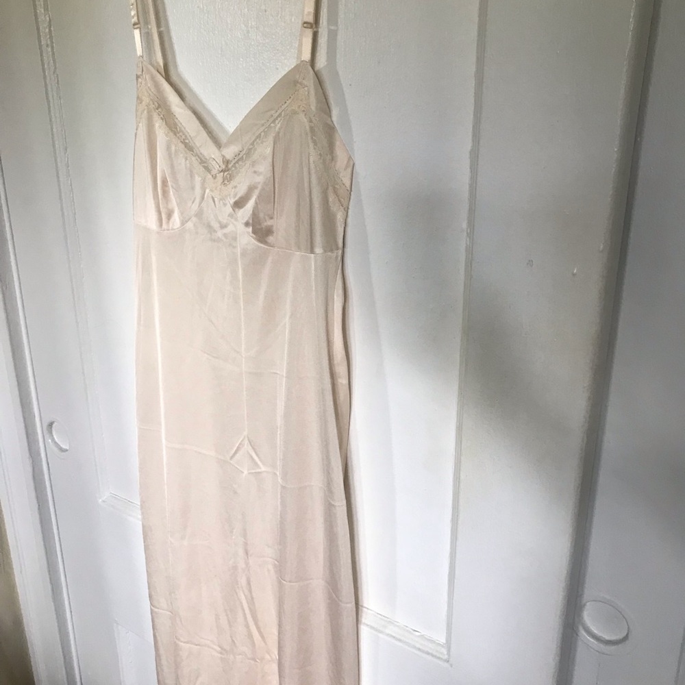 Lorraine Vintage Slip